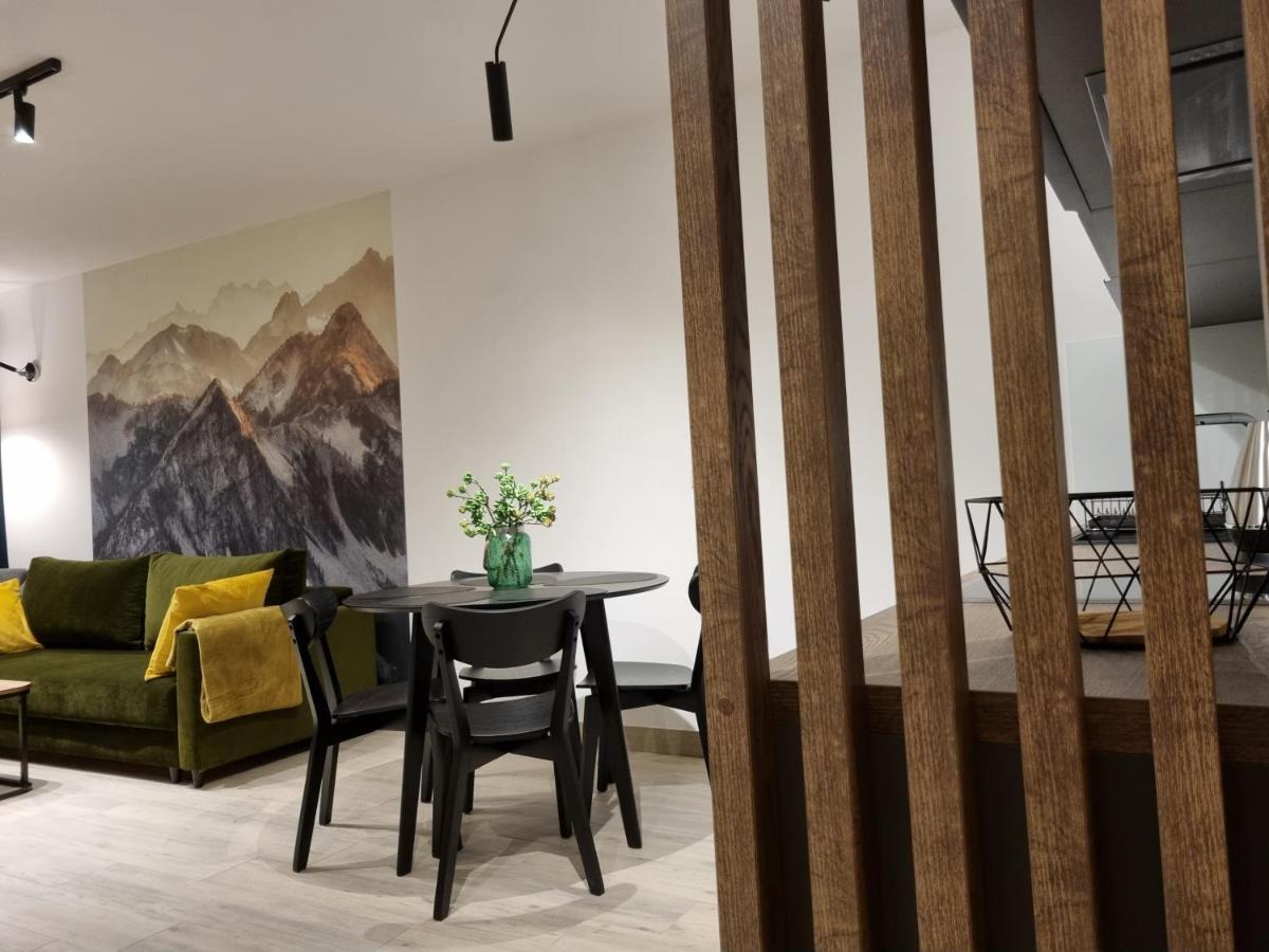 Hala Kamienicka Apartment
